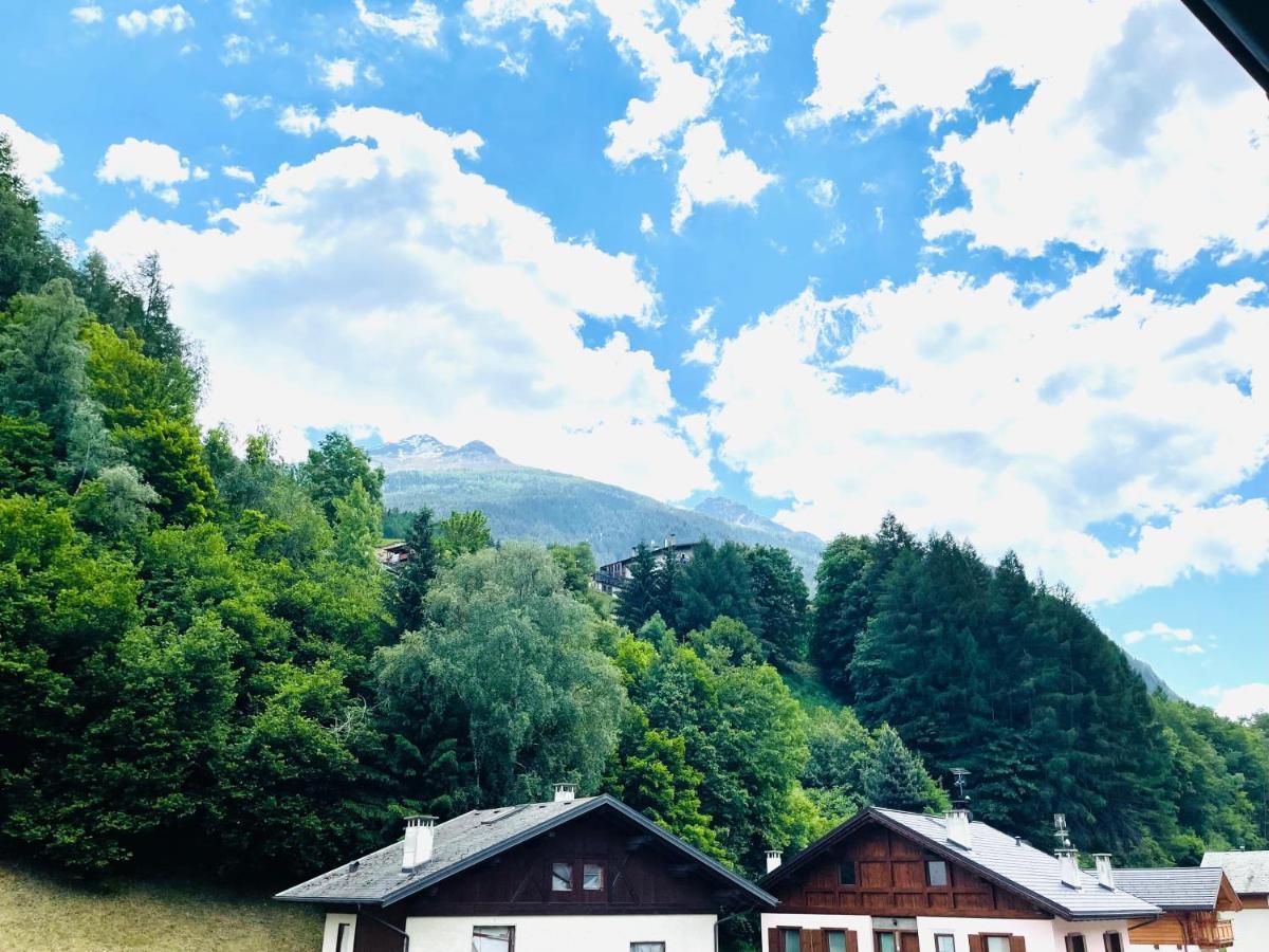 Elga Residence - Relax In Alta Valtellina - Bormio ヴァルディソット エクステリア 写真